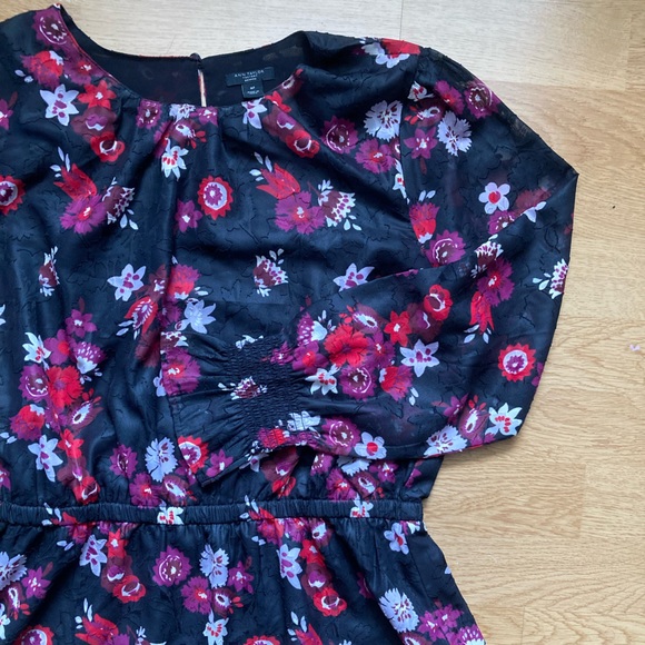 Ann Taylor floral long sleeved blouse - Picture 2 of 5